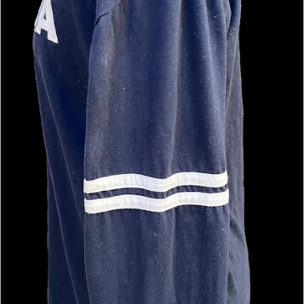 Men’s medium Canada Longsleeved Crewneck - Picture 4 of 7